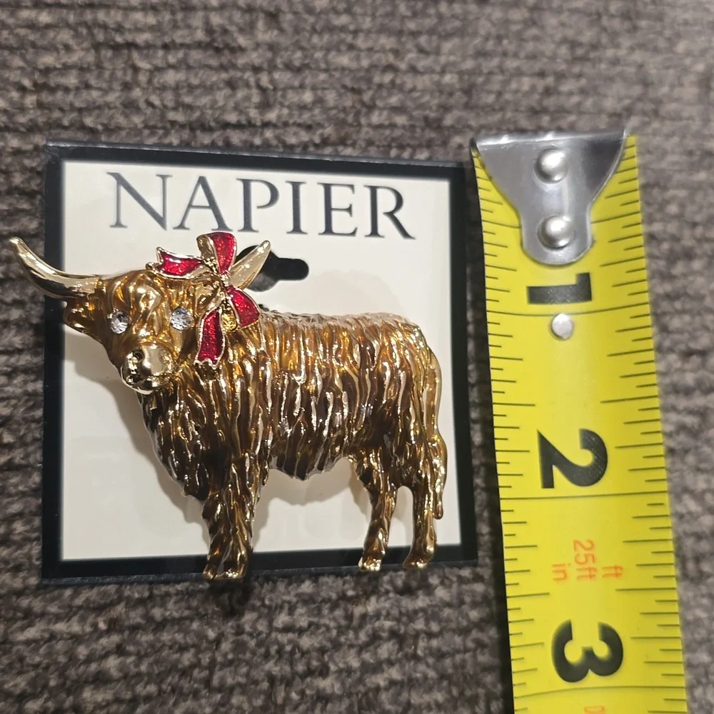 NAPIER WOMEN'S FASHION JEWELRY PIN BEAUTIFUL COW WITH GOLDTONE & RED RIBBON